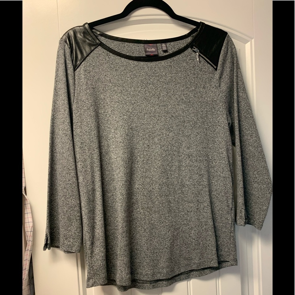 Rafaela XL 3/4 sleeves grey with pleather shoulder inserts.
